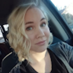 Meet your Posher, Elise